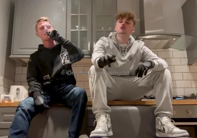 Smoking and spitting masters