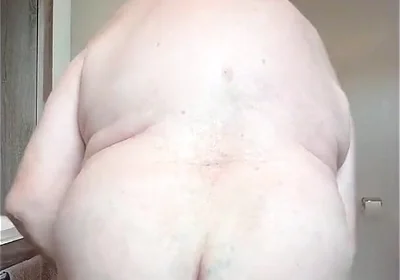 Piss,shave,belting, Toilette