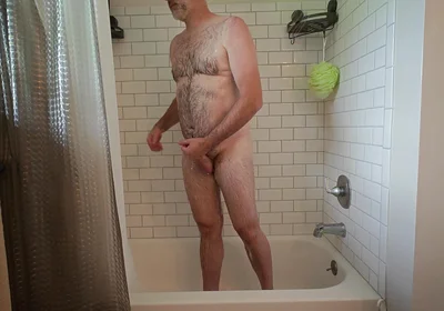 Shower Time with Jon Scarecrow