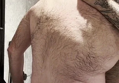 Stepdaddy Bears Fuck Bareback in Shower