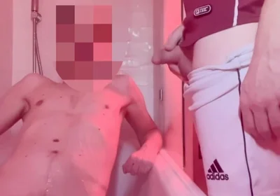 Amateur Boy Lost a Bet, Gets Naked in the Bathtub and Is Pissed on by His Flatmate Body and Mouth
