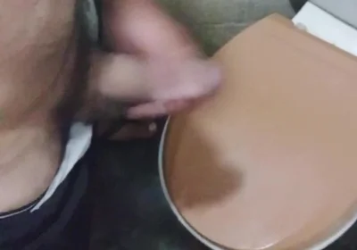 Cum in Bathroon