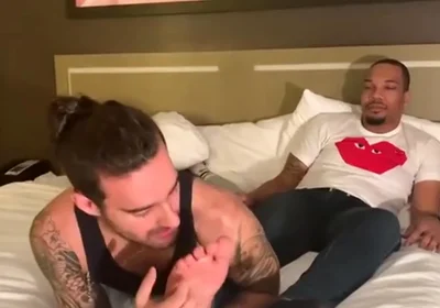 Reds Feet Worshipped