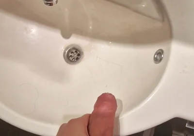 Wake up at Friend's House, Hungover. What Else You Gonna Do Than Cum? ‍