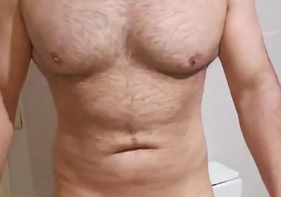 For Those Who Like to Show off Their Arm Muscles and Armpits