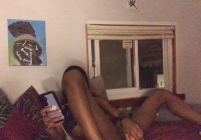 Late Night Vibrator Sesh