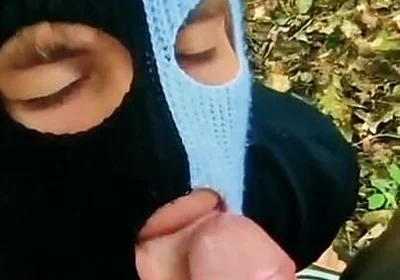 Twinks with Big Dicks Fuck During Breaks in the Park Without Condoms Until They Cum