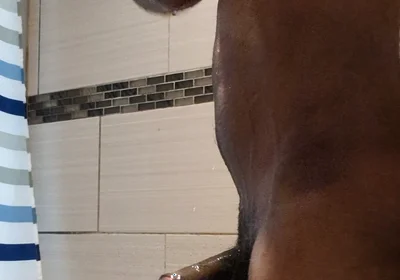 Horny Sri Lankan Boy Jerkoff While Bathing