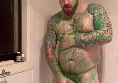 Chubby Bear Covers Himself in Slime and Jerks off