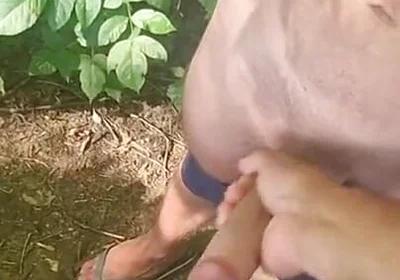 A Helping Hand for a Student with a Big Dick in Public-everyone Can See It, Lots of Cum!
