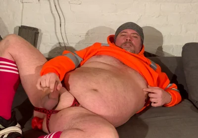 Hi Viz Chubby Bear Fucks Himself and Wanks off
