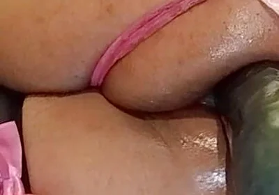Super Mega Huge Dildo Leaves My Little Ass Wide Open