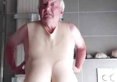 Extremely Rough Titplay in the Bathroom