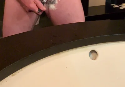 Shavin’ Gets Me Horny Af