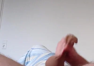 Towel-and-pantyhose-condom Masturbation Method