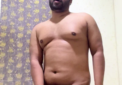 Indian Exhibitionist Masturbating in Bathroom Chubby