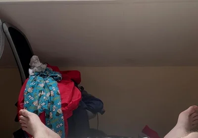 Horny Gay UK Slut Enjoying a Wank