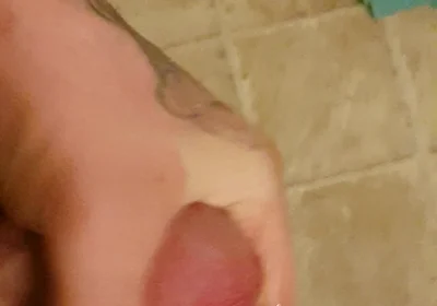Cumming on the Toilet