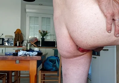 It's Hot to Watch, Ejaculation with a Gaping Hole
