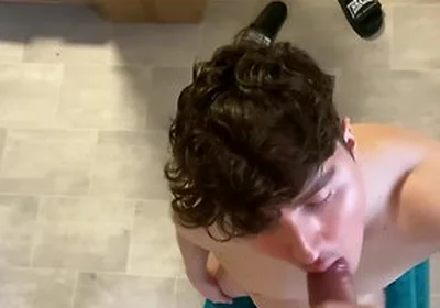 Swallowing Huge Load From Big Uncut Cock