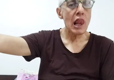 Tongue Shows Fuck My Big Cock