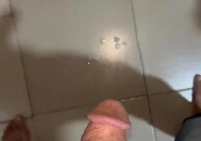 Jerking in Jeans