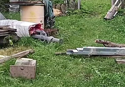 Naked in the Garden: Dirty Handjob in the Pool