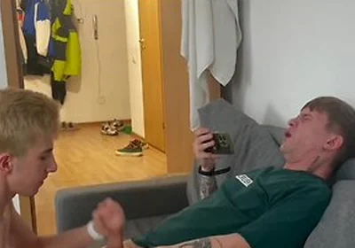 Twink Invited His Twink Friend With A Big Dick Over And Seduced Him Into Giving Him A Blowjob