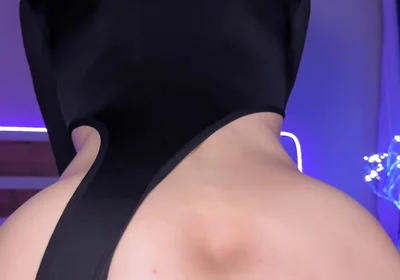 Femboy with Big Ass Rides a Dildo