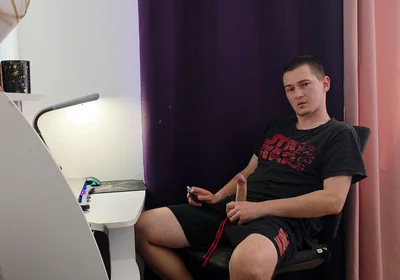I Tried to Masturbate and Reach an Orgasm, but My Wife Unexpectedly Interrupted Me