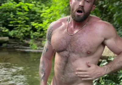 Hairy Guy Edges and Cums Outside