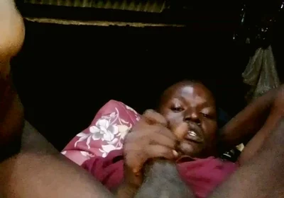 Black Handjob Massage, Pretty Type Masturbation Till Cum !