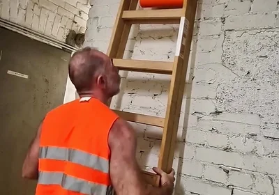 Very Hairy Builder