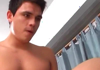 Sporty Twinks Get Turned on Looking at Dicks!