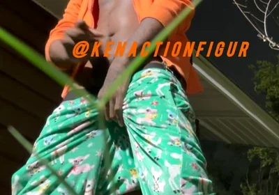 Kenactionfigur Busting a Big Ass Nut Outside the Trap House