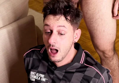 Messy 3-on-1 Facefuck