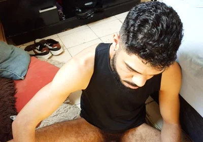 #1 Foot Fetish Experiment - Honest First Reaction