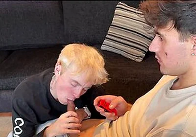 Blowjob During Fortnite Gaming