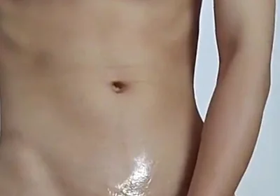 Perks for Fans! This 19 Yo Teen Cumshot Twice