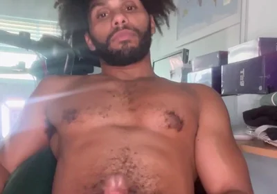 Office Stroke: Man in Suit Masturbation