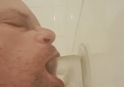 Attached Sucking and Blowing for the Slut