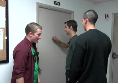 Reality Dudes - These Guys Figure Out How to Make Money Real Quick with Dick Dorm