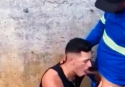 Worker Fucks in the Bush Strangers