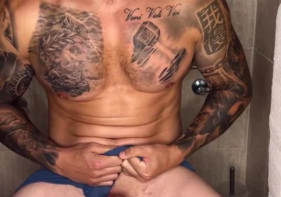 Hot Cumshot Closer with No Touch