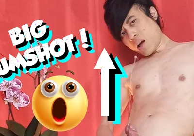 Wow the Big Cumshot! How Far Does Jon Arteen Squirt His Juicy Cum in This Hot Show of a Sexy Naked Gay Twink Masturbating