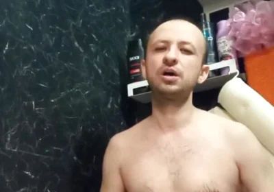 A Naked Man Jerks off His Big Dick in the Bathroom