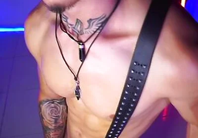 Show So Hard Adn Sexy In Th E Room