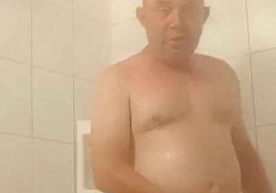 Relaxation in the Shower