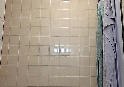Pee Next to Alex She/her and Shower
