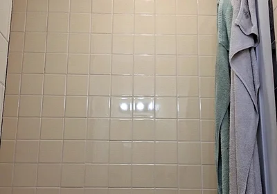 Pee Next to Alex She/her and Shower